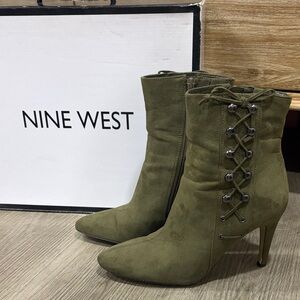 Nine West Green Gesao Ankle Boots- Size 6.5